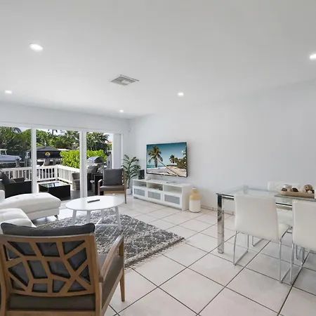 Villa Intracostal Beauty